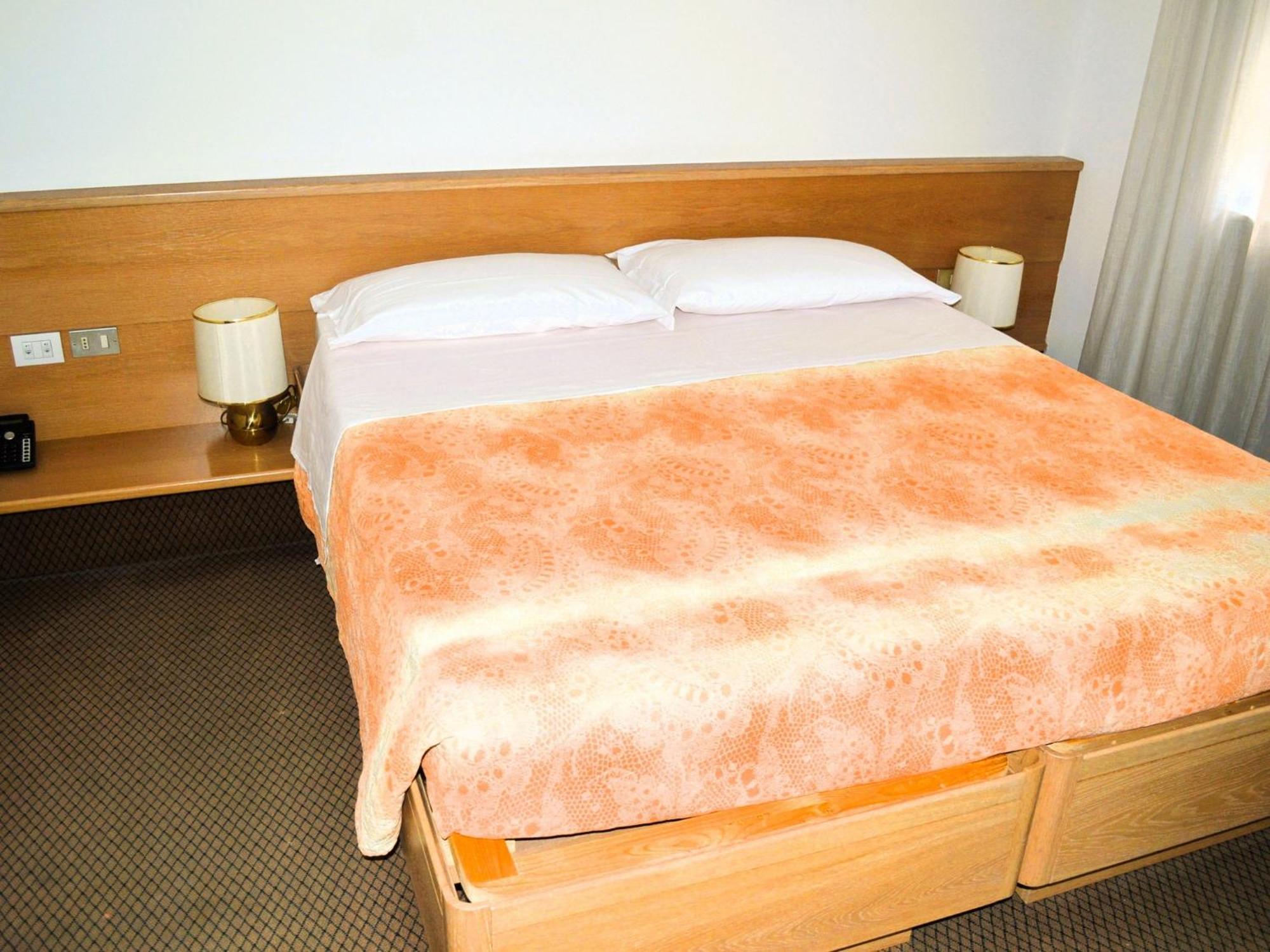 Regina Hotel